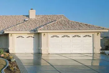 Master Garage Door Service Beachwood, OH 216-912-8985 - garage-gdr-17m